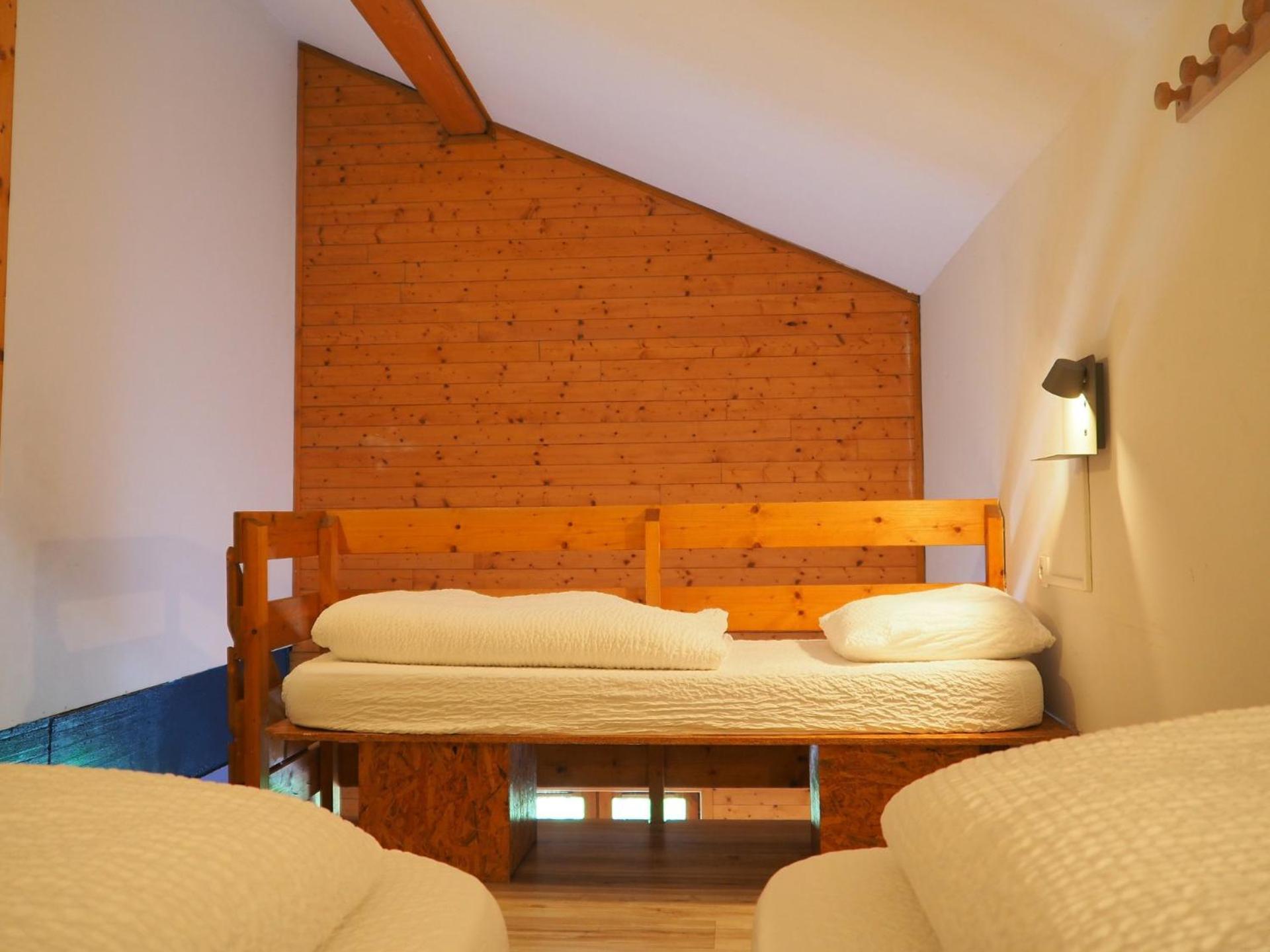 Auberge De Jeunesse Hi La Clusaz Bilik gambar