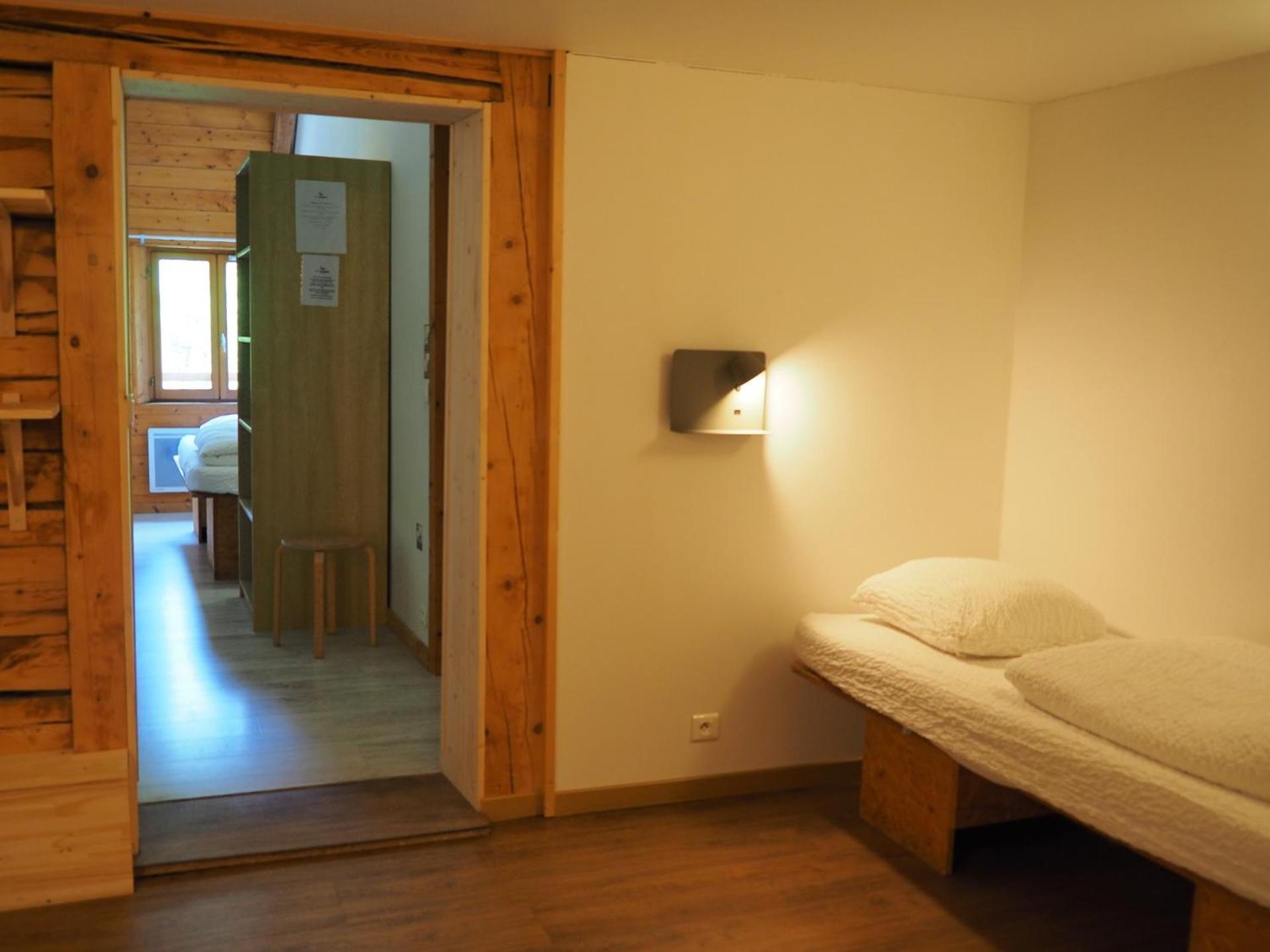Auberge De Jeunesse Hi La Clusaz Bilik gambar