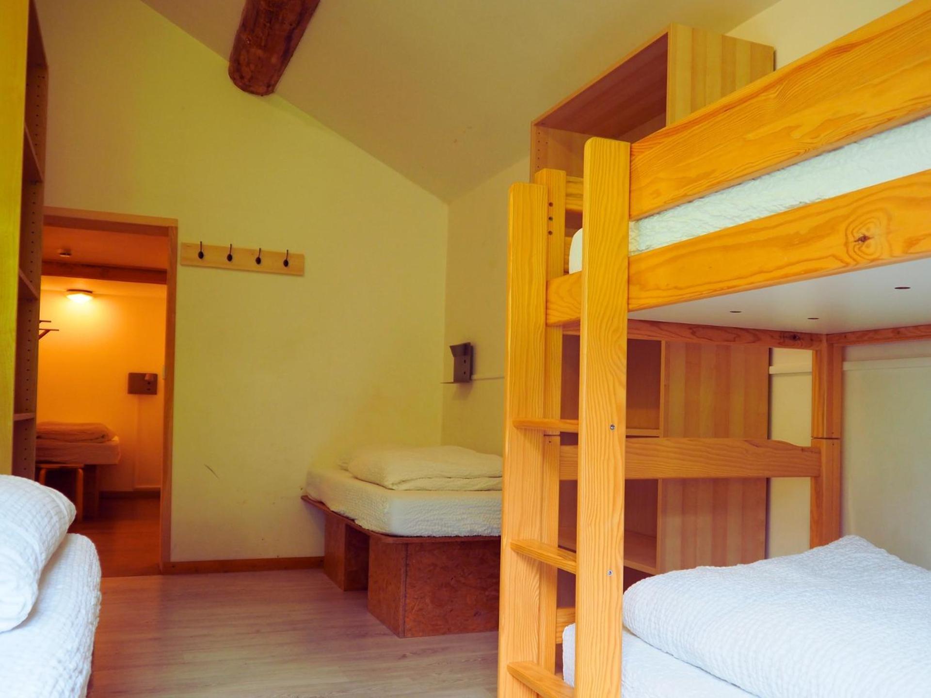Auberge De Jeunesse Hi La Clusaz Bilik gambar
